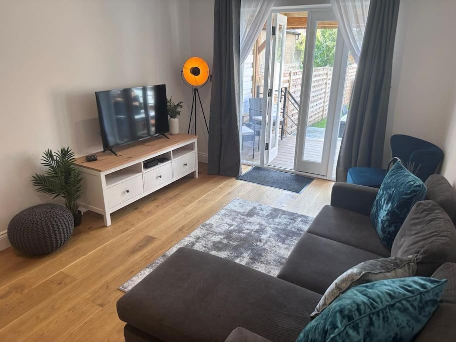 Вілла Riverside 3 Bed House Вінчестер Екстер'єр фото